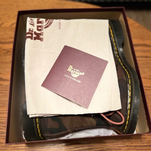 ⭐️ Dr. Martens Made in England Camo Pascal 1460 US 12 UK 11 GREAT CONDITION! - Picture 15 of 16